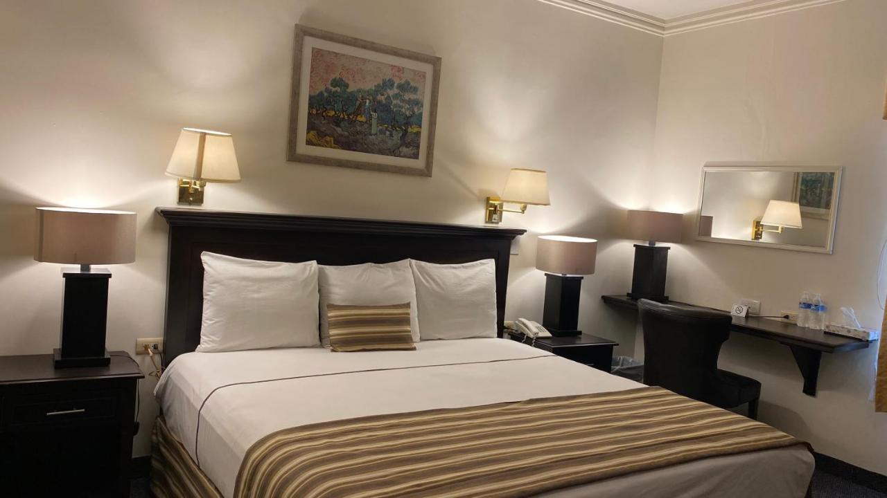 Hotel Zafra Torreón Extérieur photo